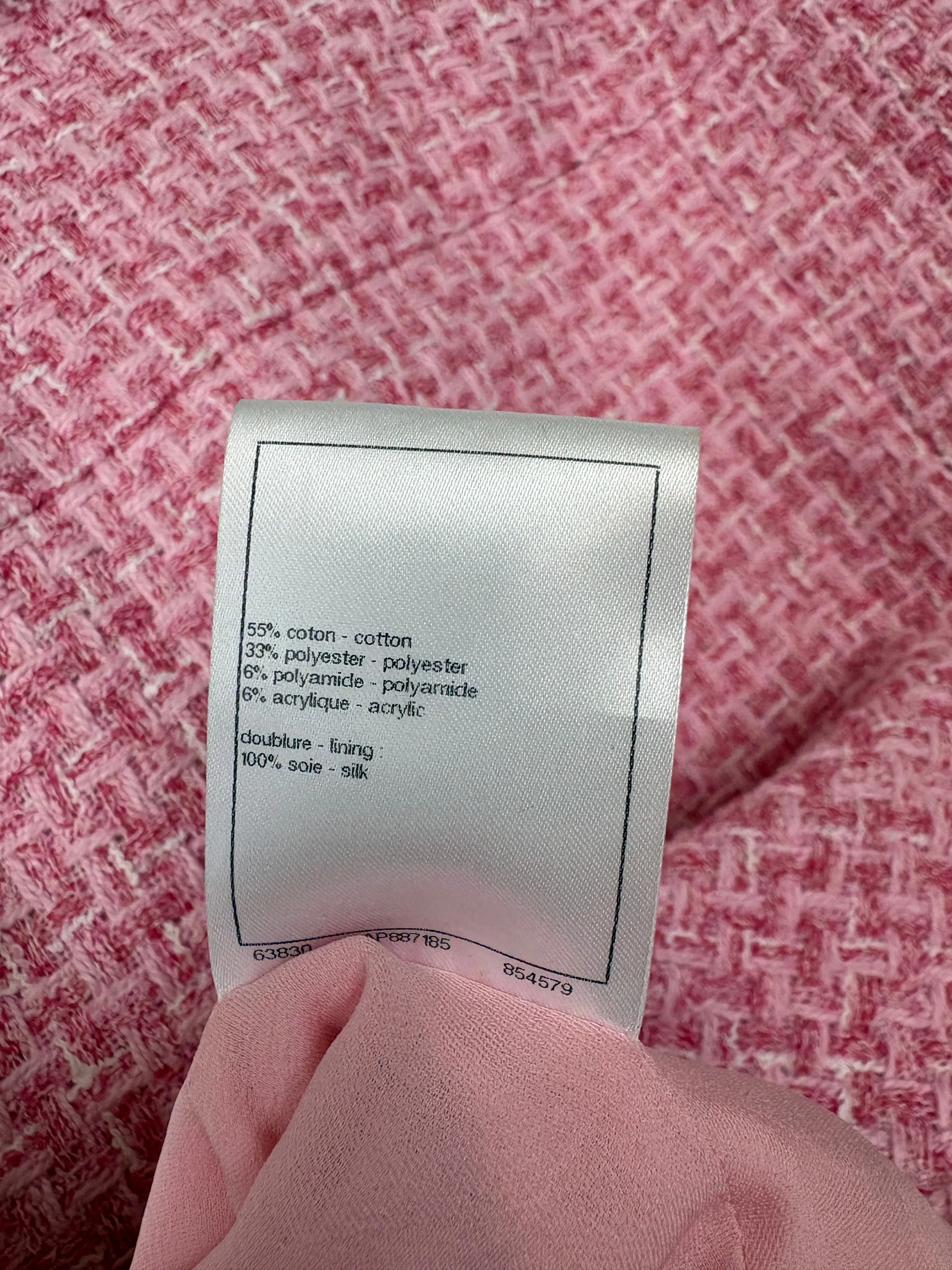 *HOT* Chanel 2023 Cropped Pink Short Sleeve Tweed Jacket with Silver CC Buttons Size FR 36 (UK 8)