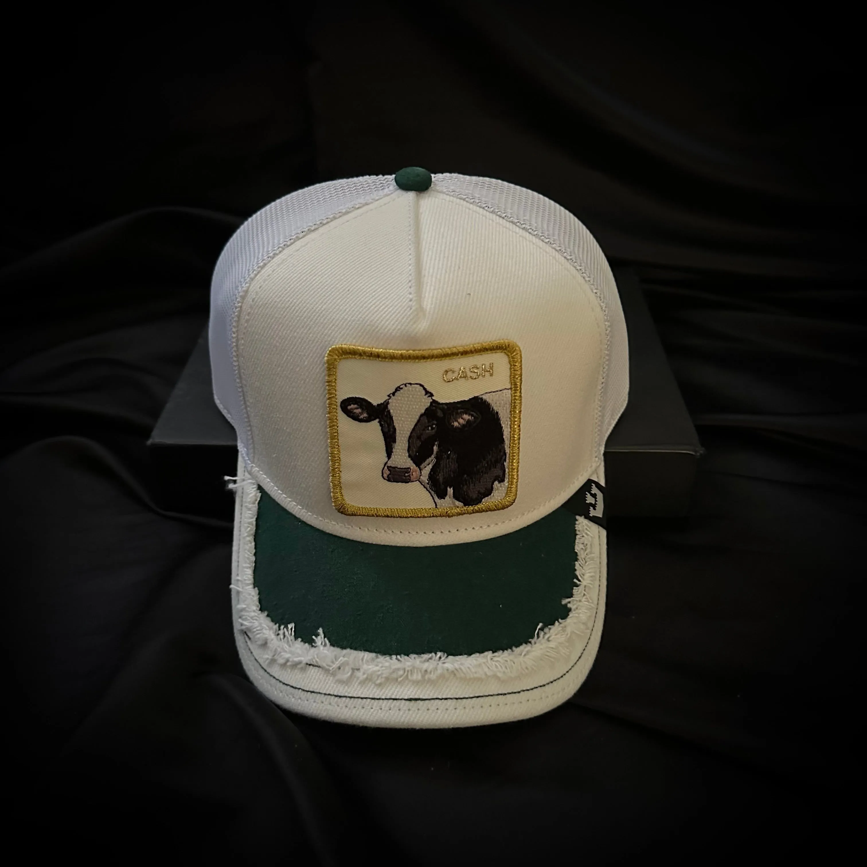 SILKY COW Cash